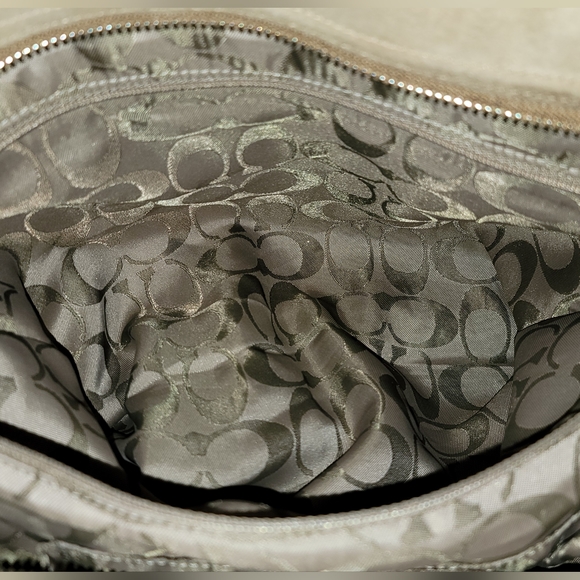 COACH Hamptons Tan Cowhide Suede Tote Handbag. - Picture 10 of 16